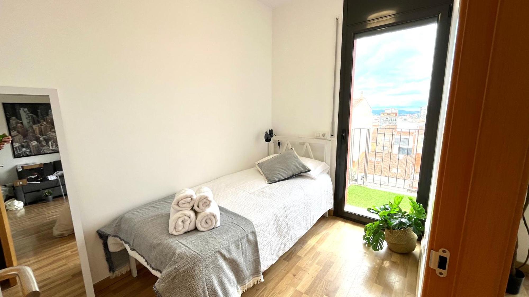 Apartamento Con Terraza By Prestigi Terrassa Exterior foto